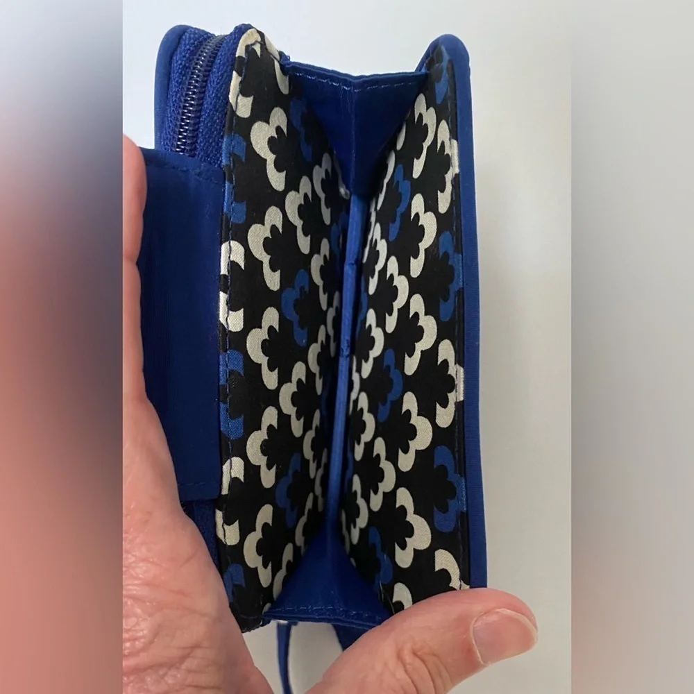 Vera Bradley Canterbury Cobalt Collection Quilted Wristlet Wallet